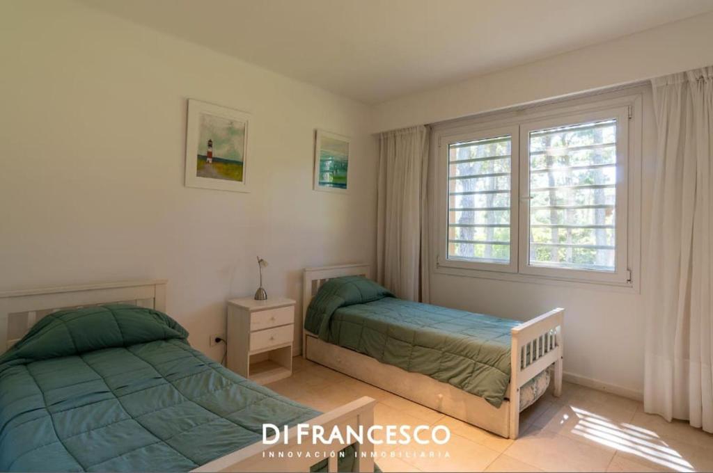 Casa Alamos Pinamar 10 personas - 2