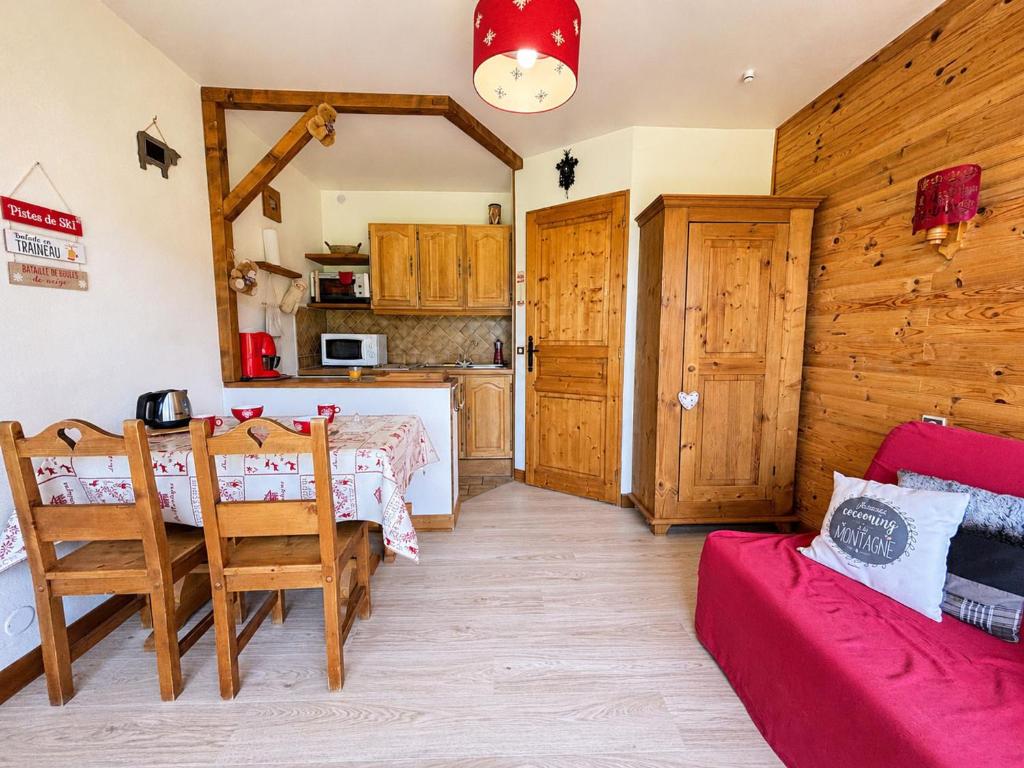 Studio cosy skis aux pieds avec parking, animaux acceptés - 3