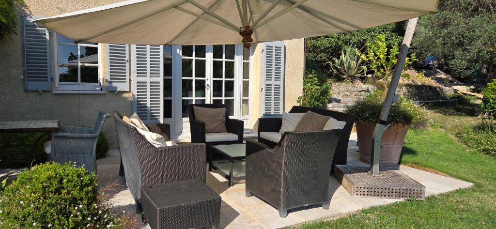 Romantic Villa with pool in Grasse - 4