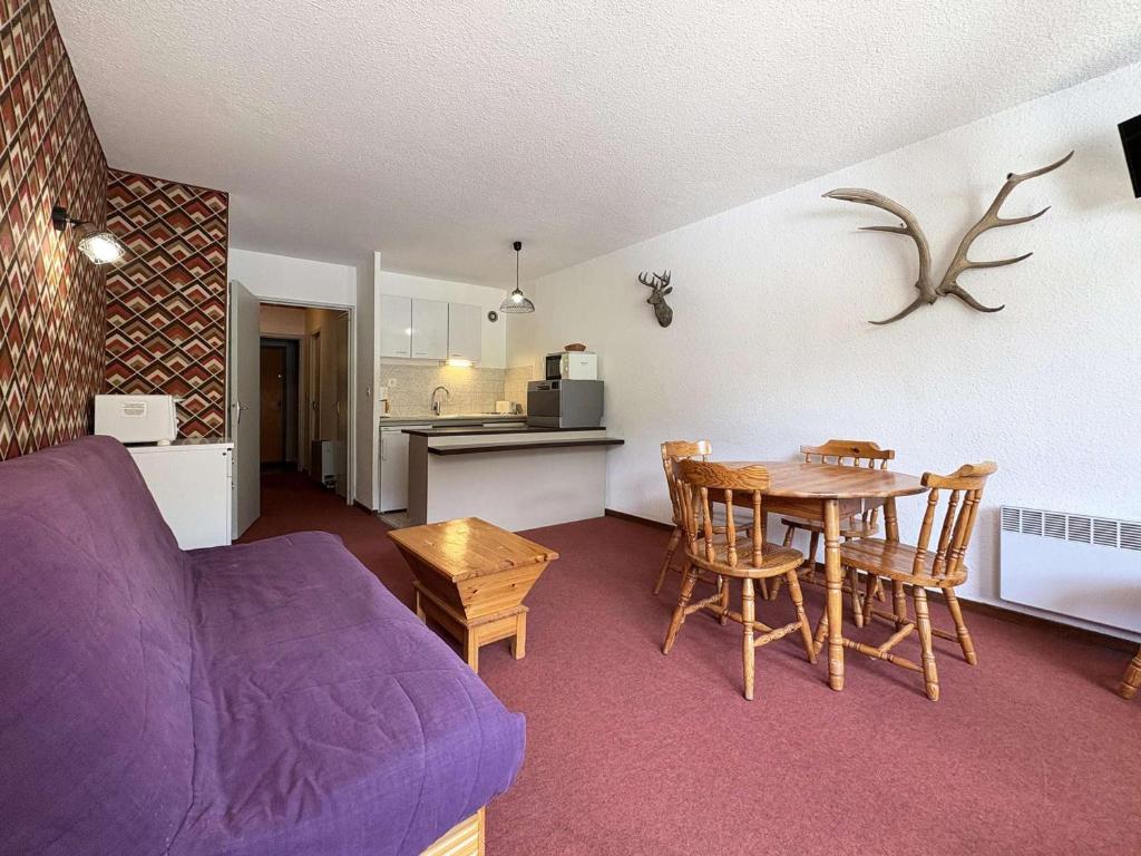 Grand studio Les Orres 1650, 4 pers, balcon, proche commerces, box à skis - FR-1-322-267 - 4