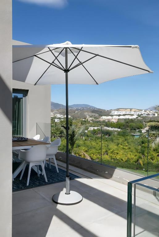 Bright Luxury Design Penthouse - 5