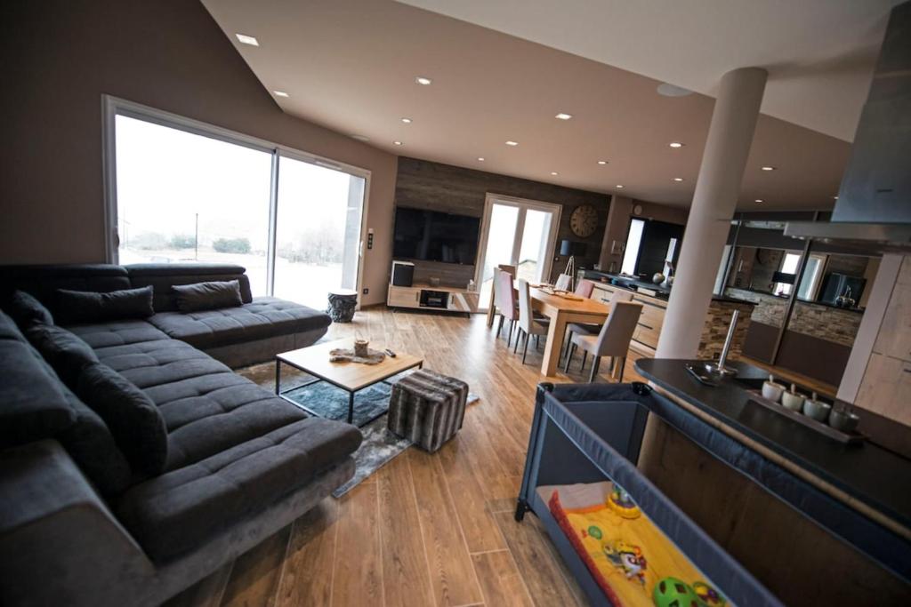 Chalet Horizon- 11p - Sauna Jacuzzi - Prox Ski - 2