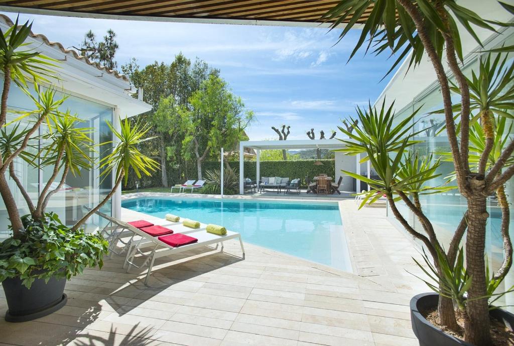 Villa Can Cristal by Villa Select - 1