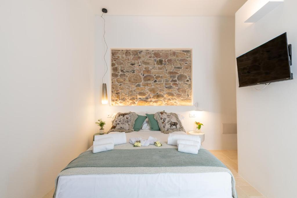 Pedra - Room in Historic Home - Pula Center - 1