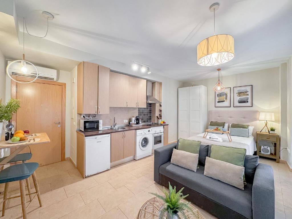 Bailen Central Lofts by Stay Belonio - 2