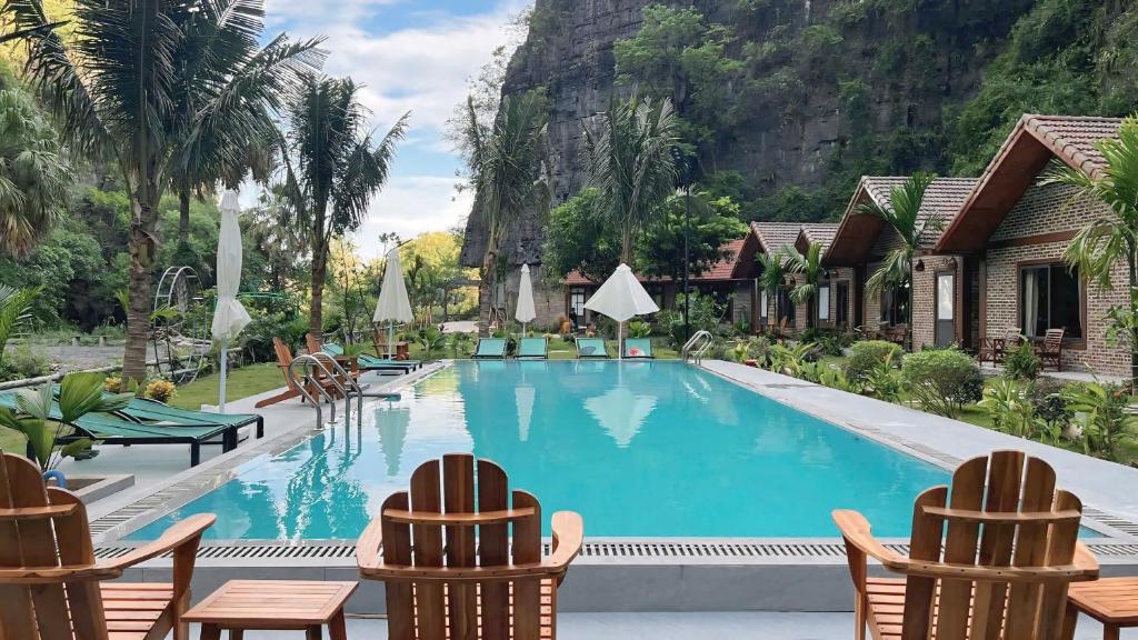 Tam Coc Aurora Valley 2