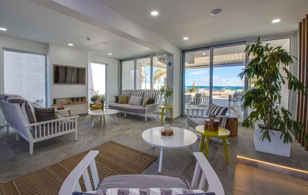Island Boutique Hotel — Hotel rooms in Larnaca, Larnaca Region