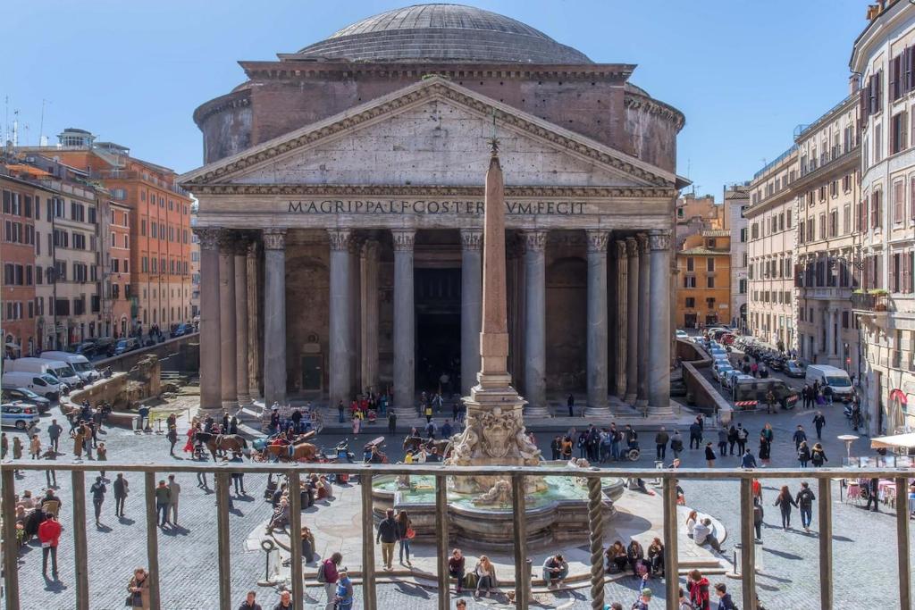 Pantheon Luxury Apartment - 2