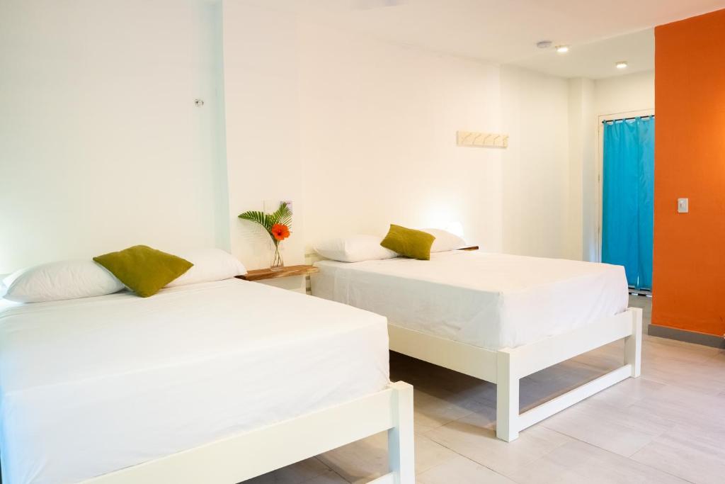 Blue Mango Beach Hotel - 2