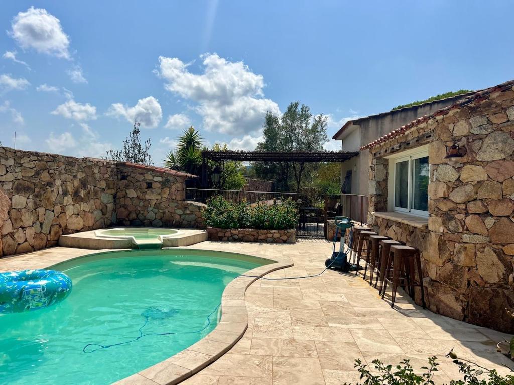 Family Villa with Private Pool - 4