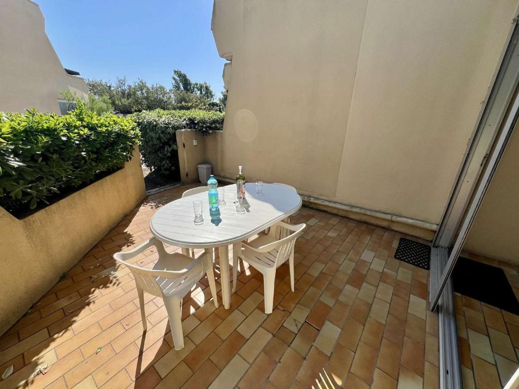 T2 cabine en rez-de-jardin, parking, animaux OK - FR-1-702-78 - 1
