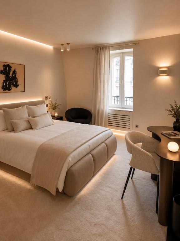 Av des Champs-Elysées, Arc de Triomphe - 12 GUESTS - 2