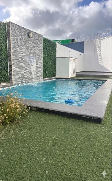House with Private Pool BBQ Beach 15 Min Away - 2