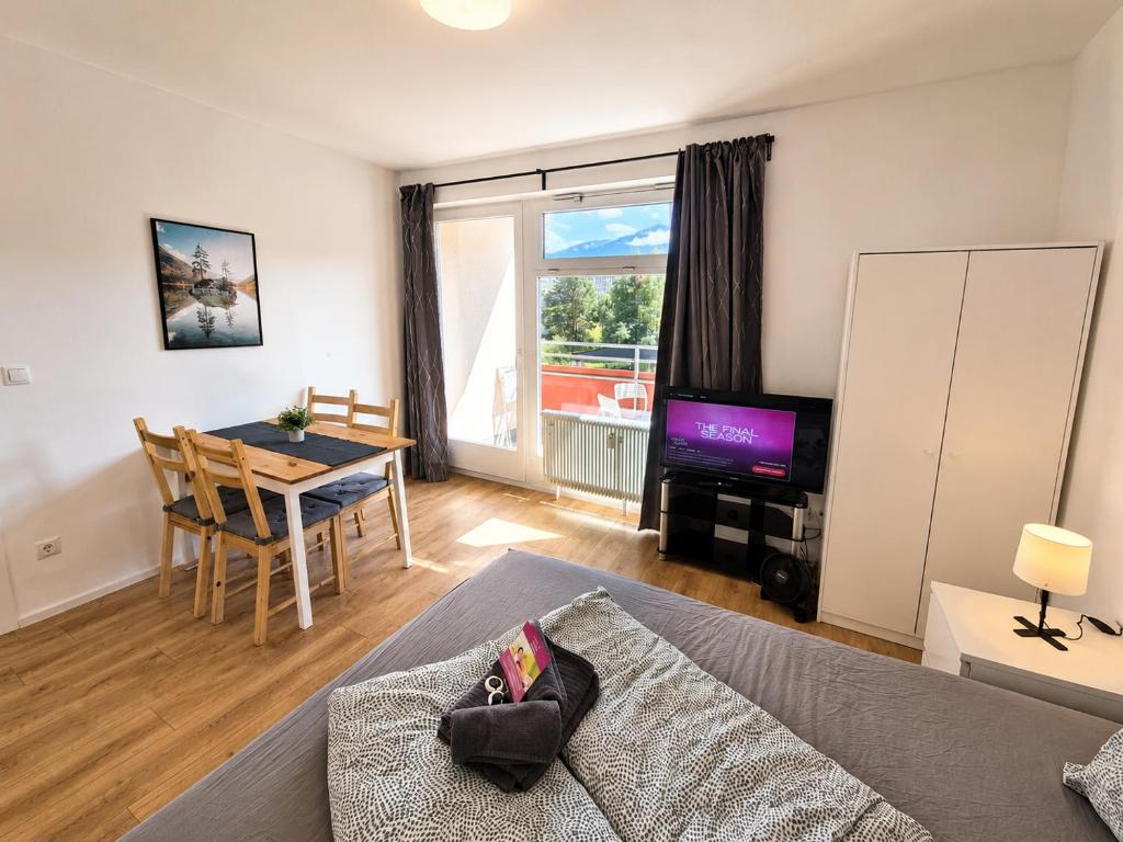 Innsbruck Apartment in the City Center - 4