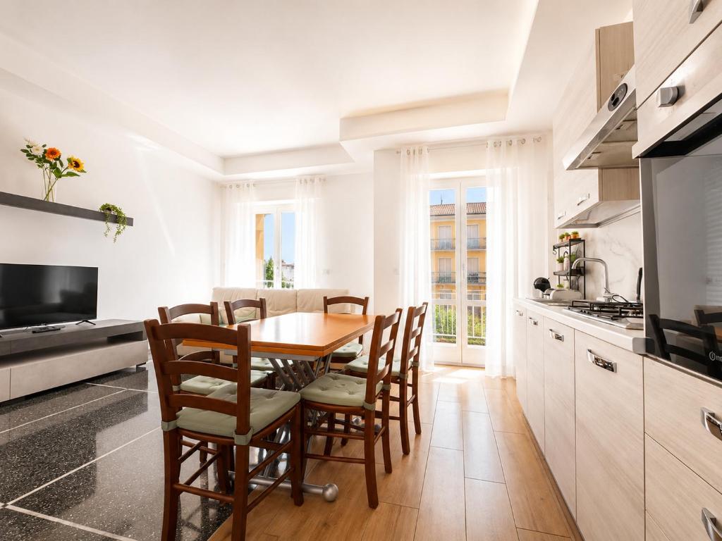 3 Bedrooms, Balcony 10 min Historic Center - 2
