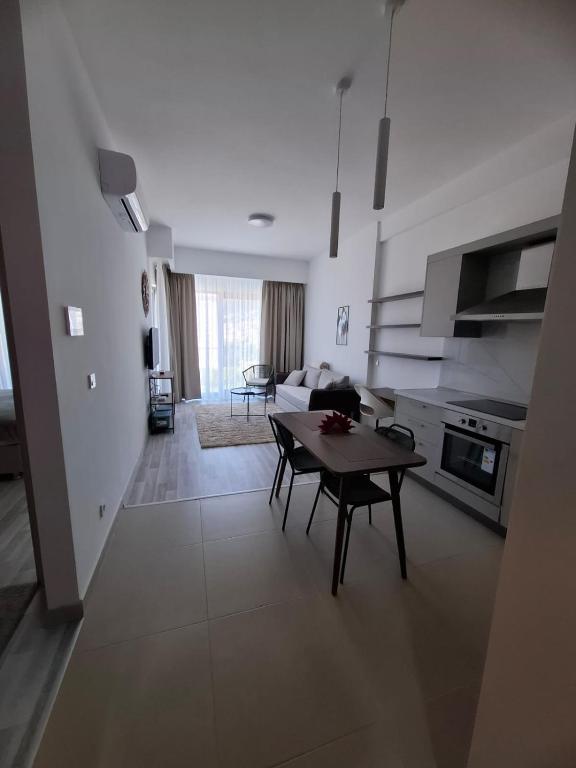 PMTR Residence - 2