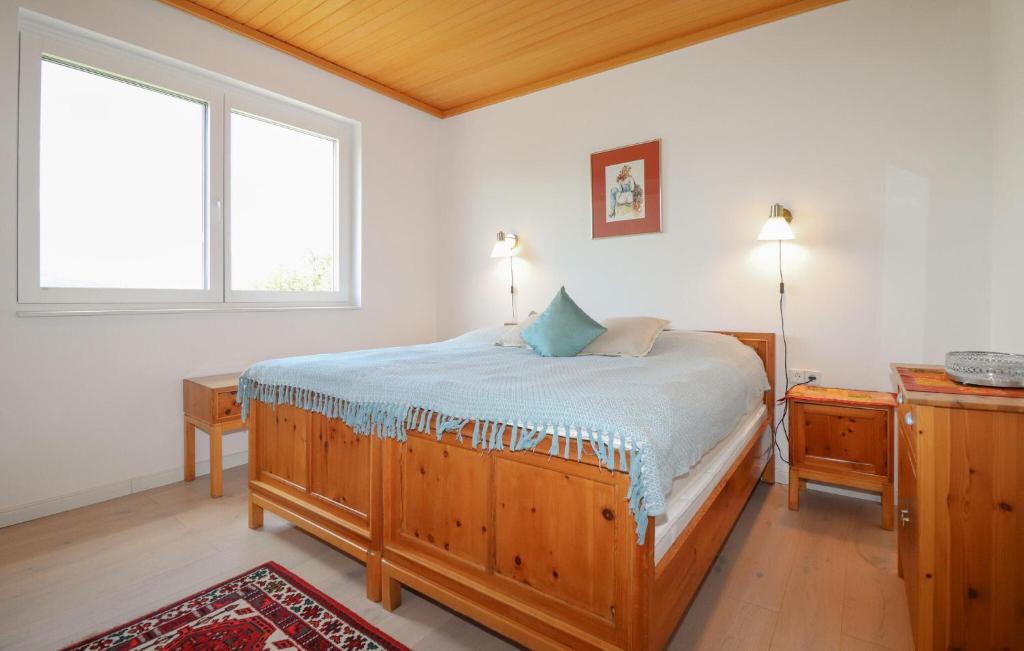 1 Bedroom Nice Apartment In Ferndorf - 5