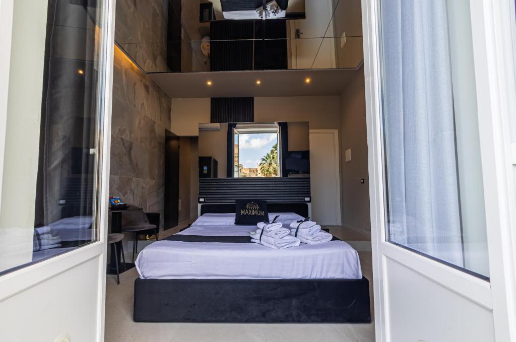 Maximum Suite & Spa - 4
