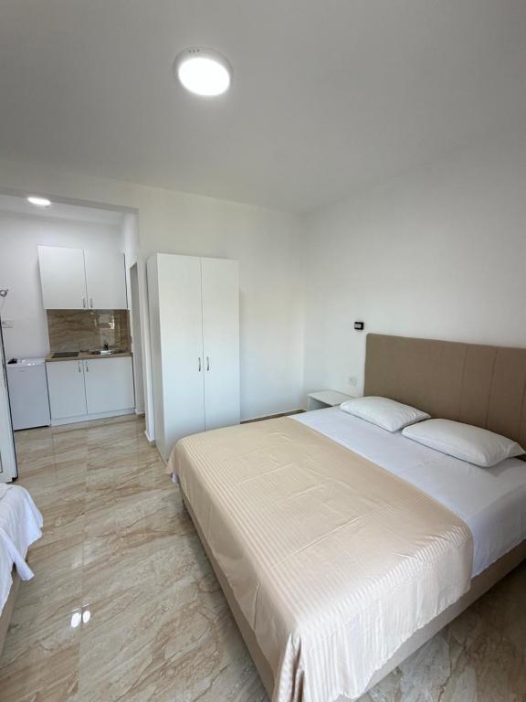 Duraku Apartments - 3