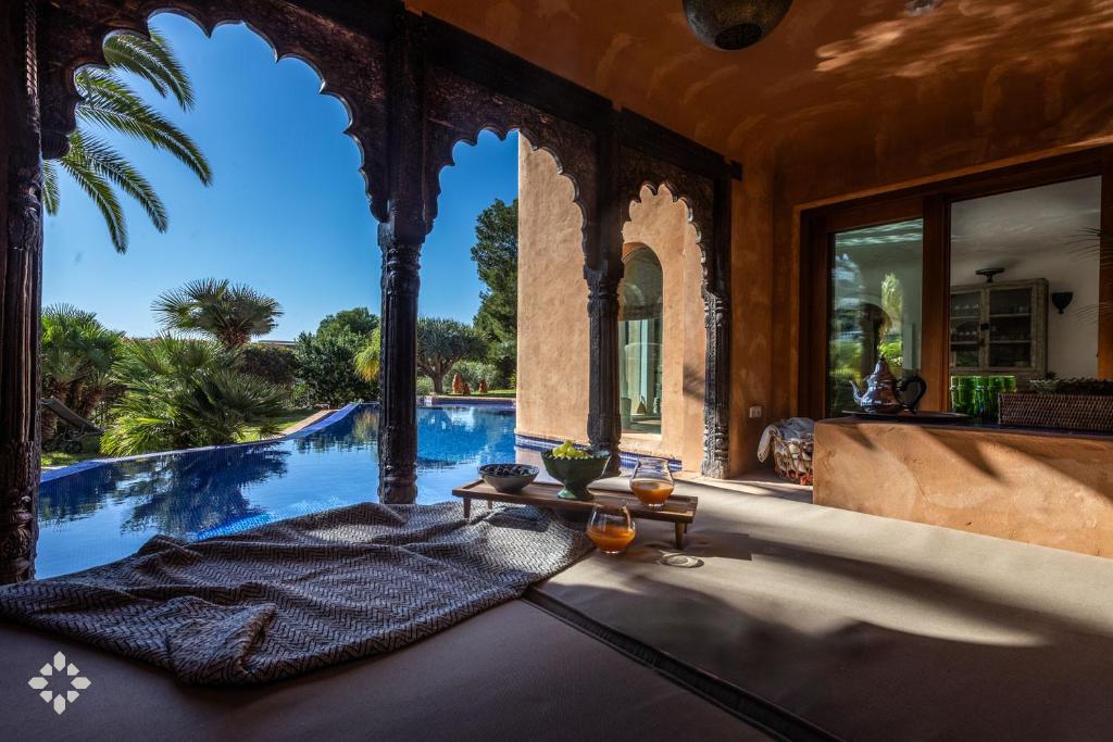 Villa Alhambra Del Portet by Abahana Luxe - 2