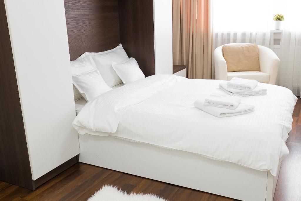 Grand Central Accommodation - Doamnei — Hotel in Bucharest