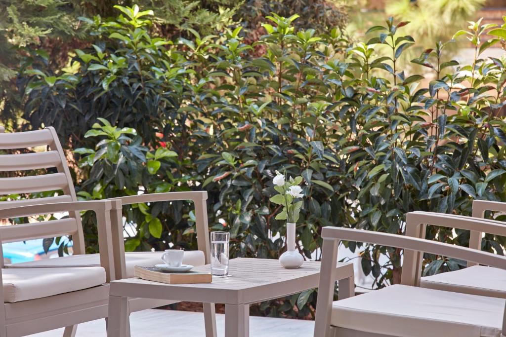 Athens Civitel Esprit Additional