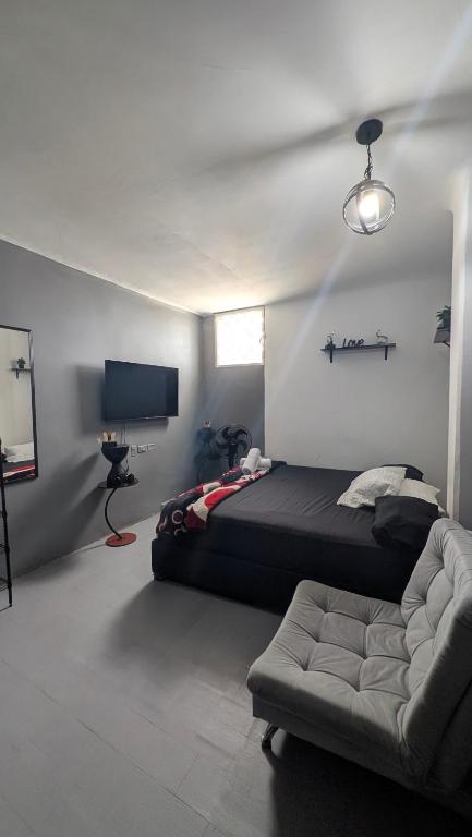King's Apartments 402 - 2