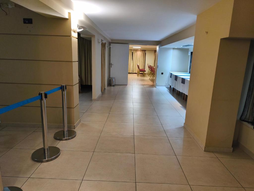 Shared lounge/TV area