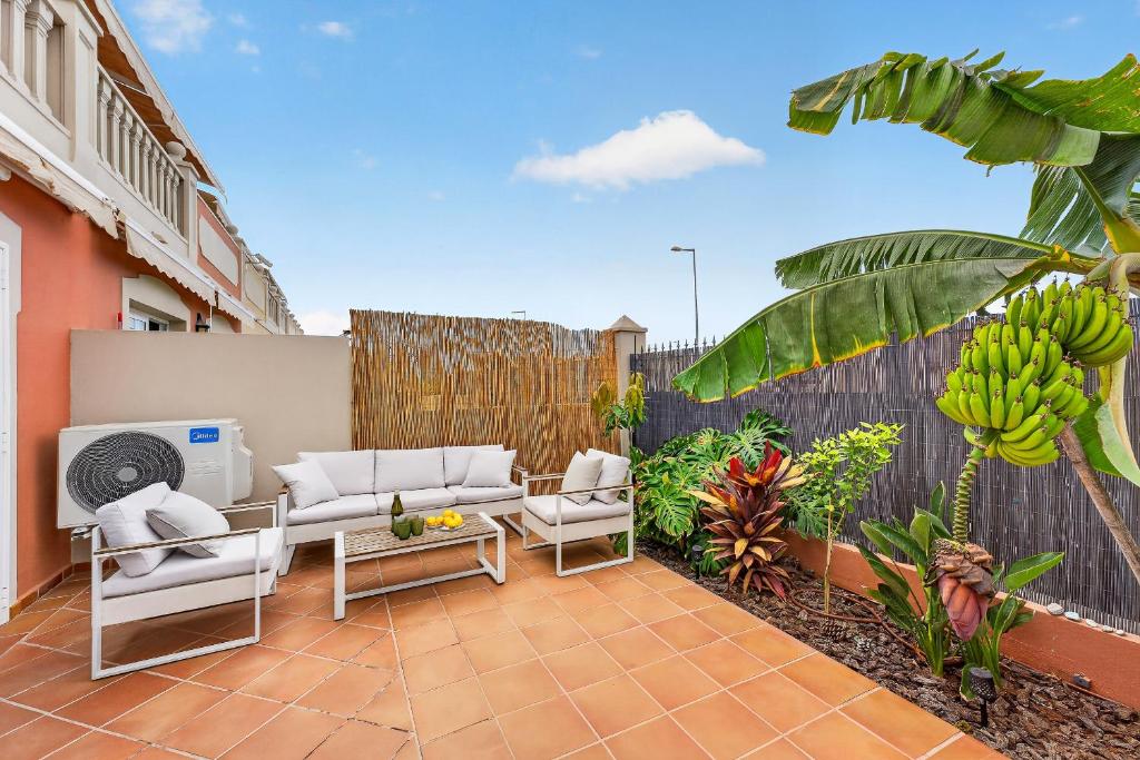 Oceanview Duplex, AC, Heated pool - 3