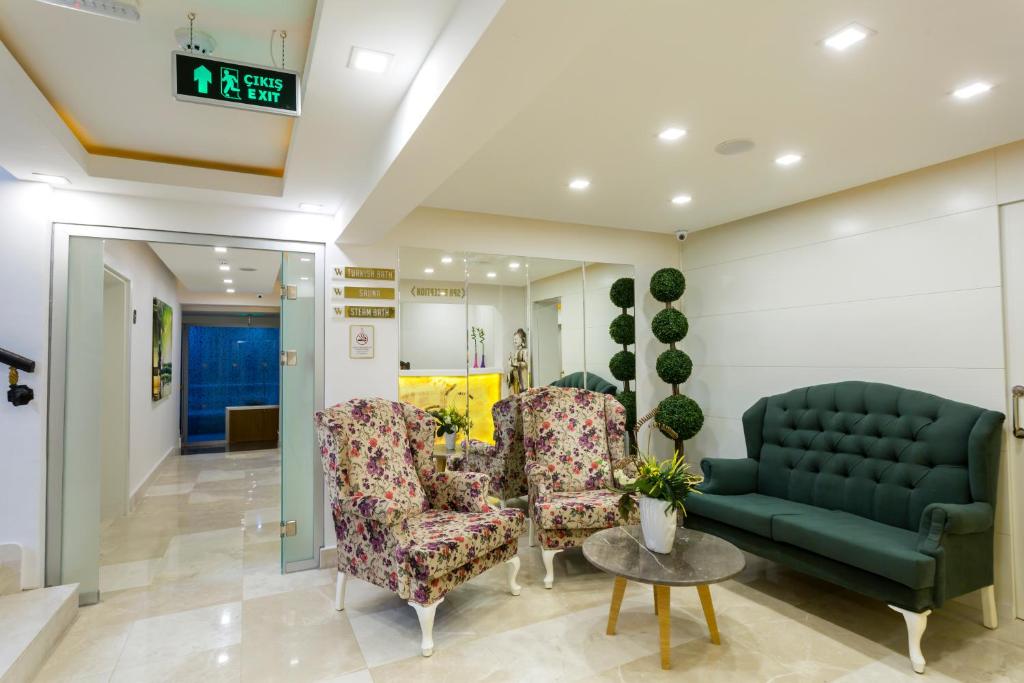 Wise Hotel & Spa - Adults Only photo