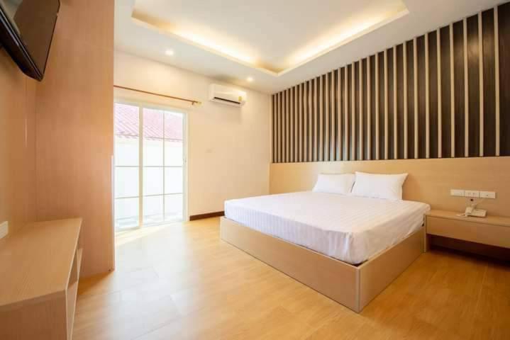 Secret hotel
