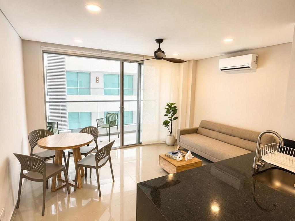 Modern condo Cabrero - Pool, Beach and Walled City - 1