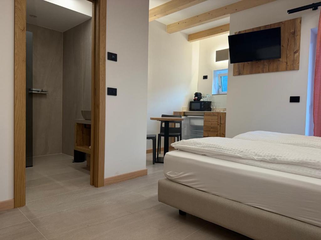 Liz Hotel & Apartments - 5