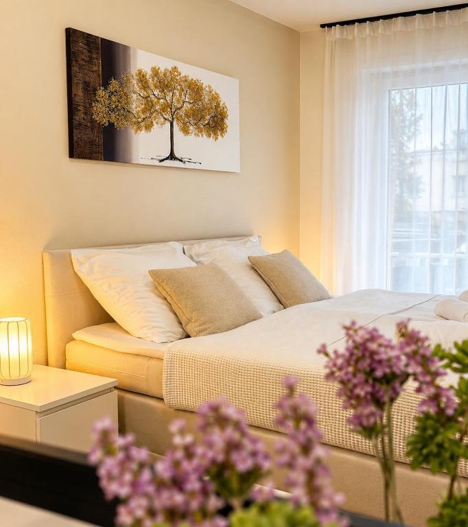 NOVA Living, Balkon, Nähe Altstadt & kostenlose Tiefgarage - 1