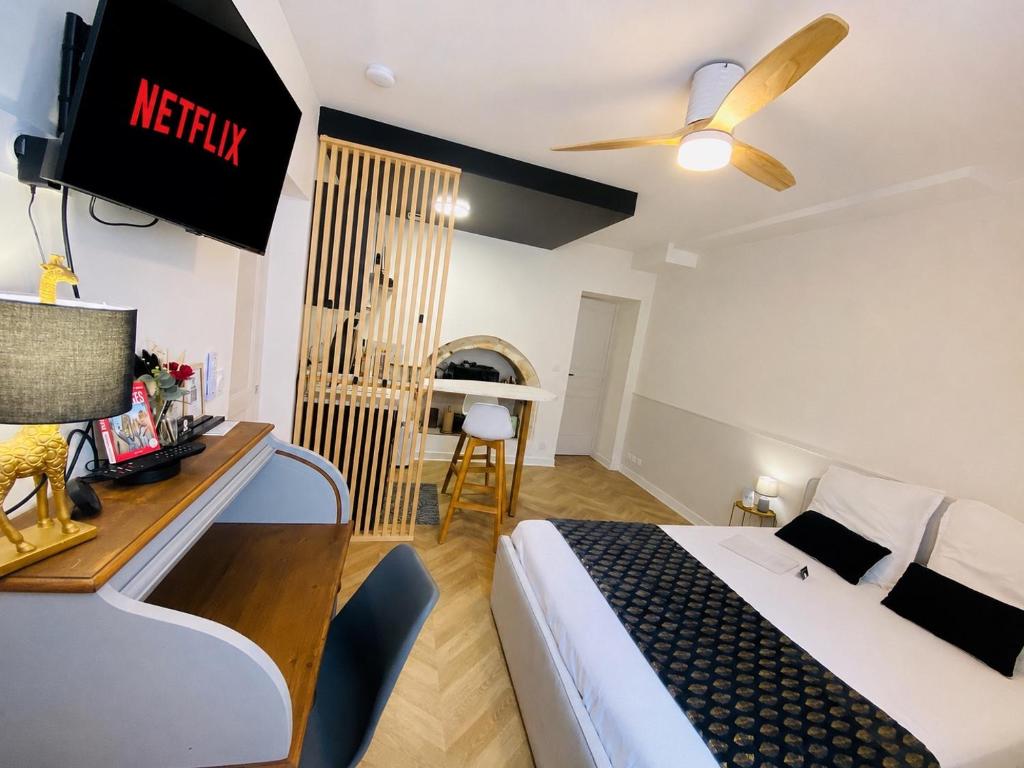 Le Studio Haslay SERAUCOURT en plein cœur de ville de BOURGES - Charme de l ancien et confort contemporain - 1