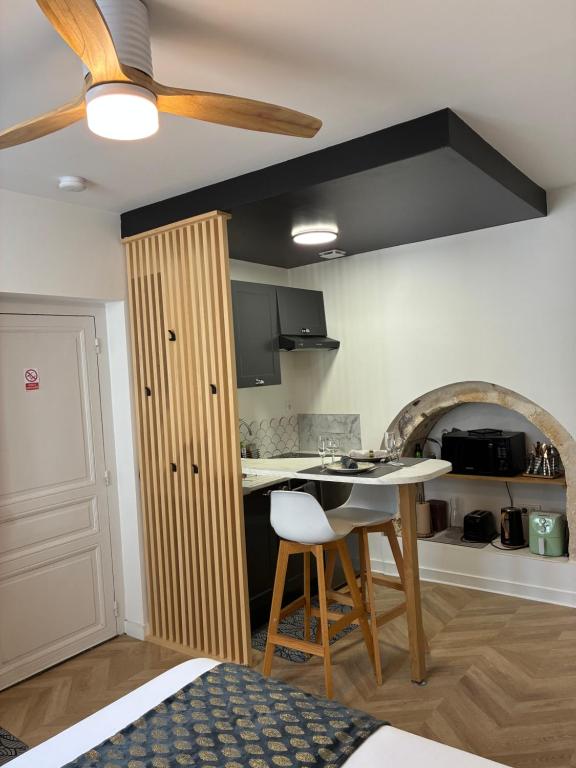 Le Studio Haslay SERAUCOURT en plein cœur de ville de BOURGES - Charme de l ancien et confort contemporain - 5
