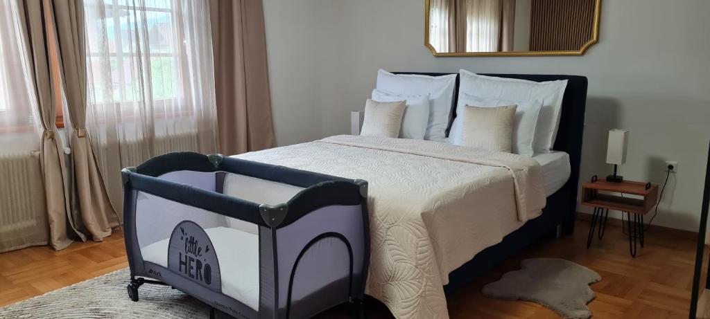 aNNa s Cozy Home with Private Forest, Canopy Terrace & Parking, near Red Bull Ring - 4