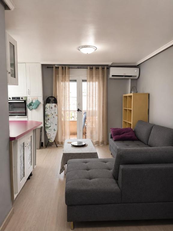 Apartamento con piscina, wi-fi, balcon a solo 2 minutos de la playa - 2
