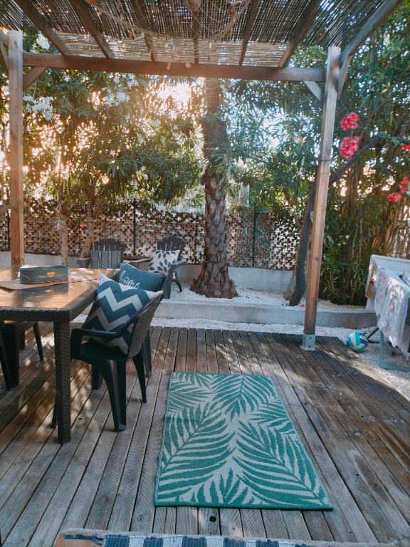 APPARTAMENTO CORALLO with PRIVATE GARDEN - 2