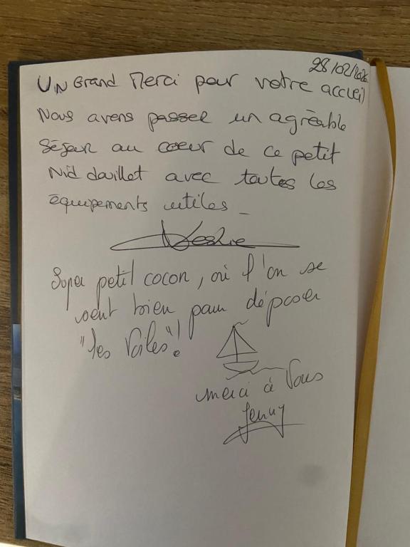 Joli studio climatisé au Port de Hyères - Proche Plages et Commerces - Linge de maison fourni - 2