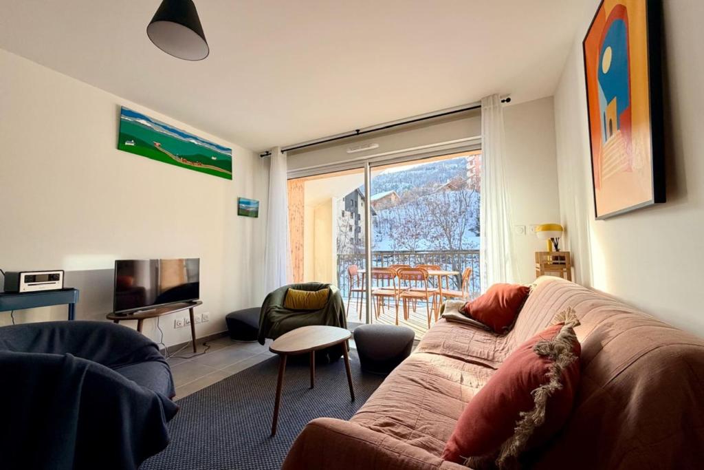 Appartement neuf avec vue sur les montagnes - 2
