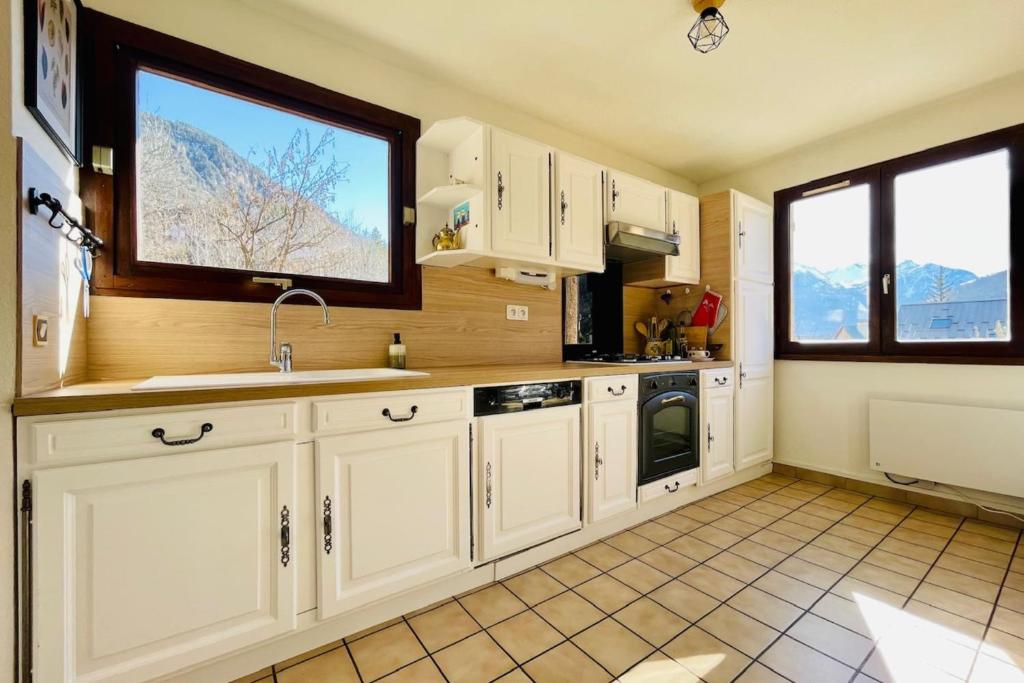 Pretty F4 house with loggia in Briançon - 5