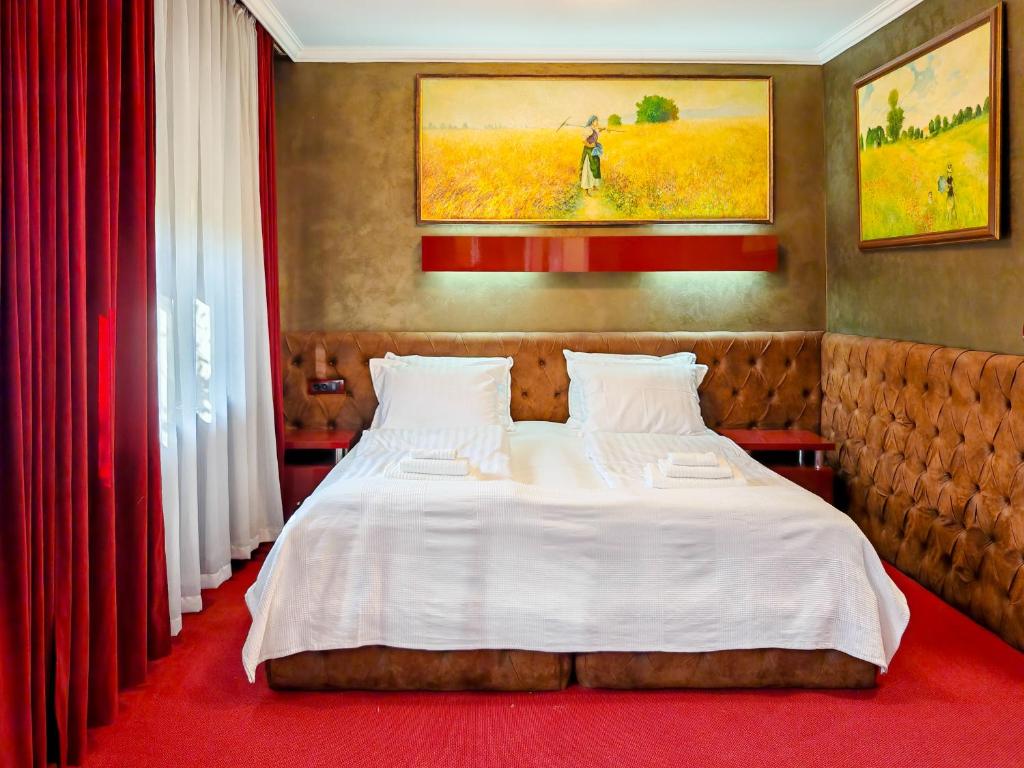 DivaLux New Studio A Boutique Hotel with AC and WiFi - 1
