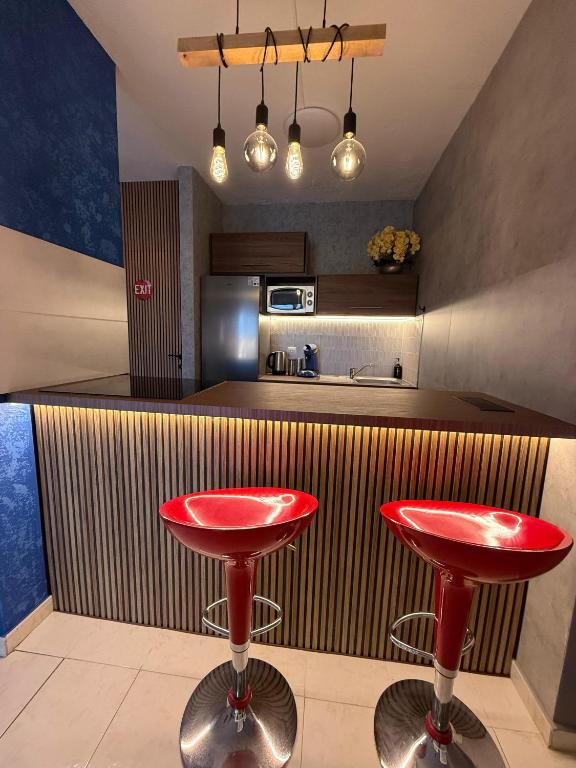 Skyline View Apartment - FREE PRIVATE Parking Including & Guest BONUS - 4