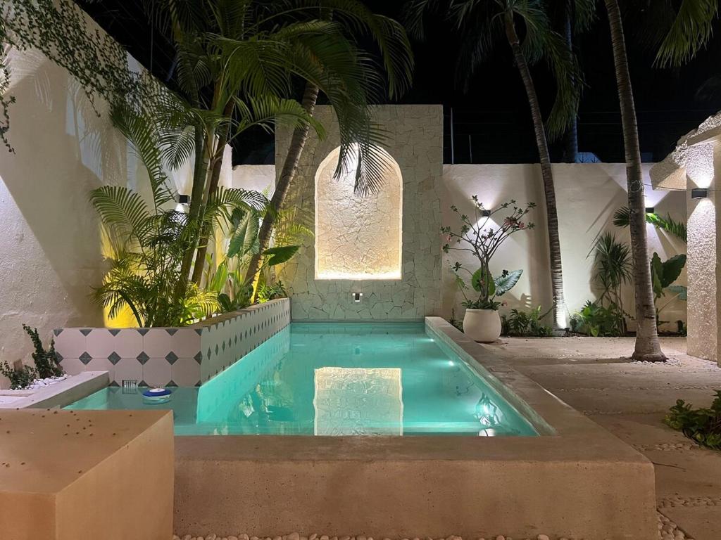 Boutique Private Villa in Hotel Zone - Pool & Outdoor Living - 3