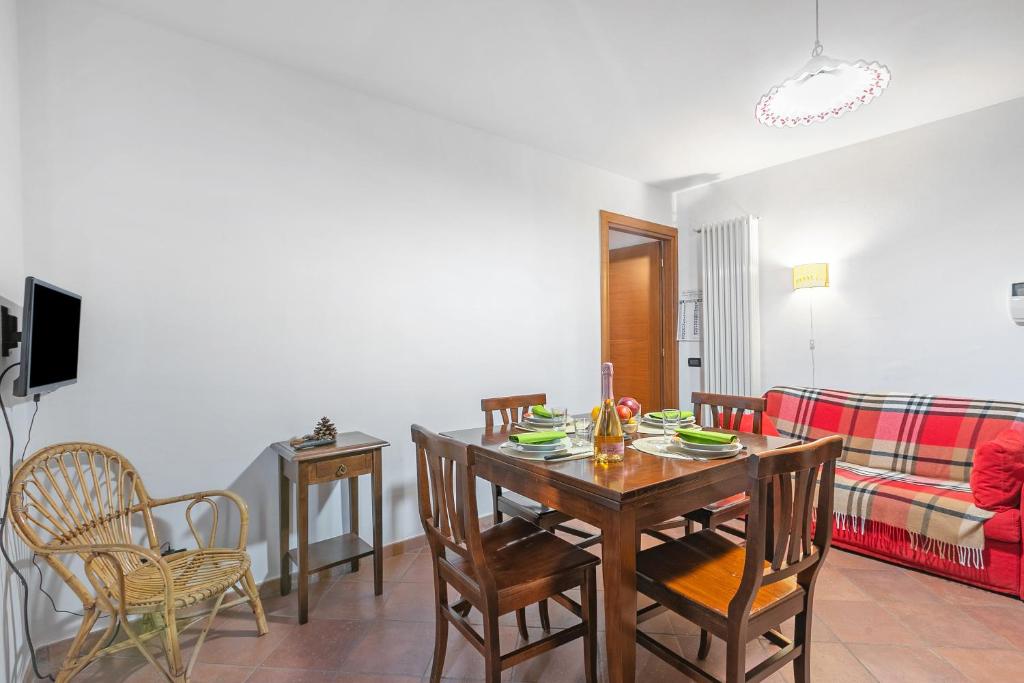 The Sunflower - Apt with Balcony and Private Parking - Happy Rentals - 3