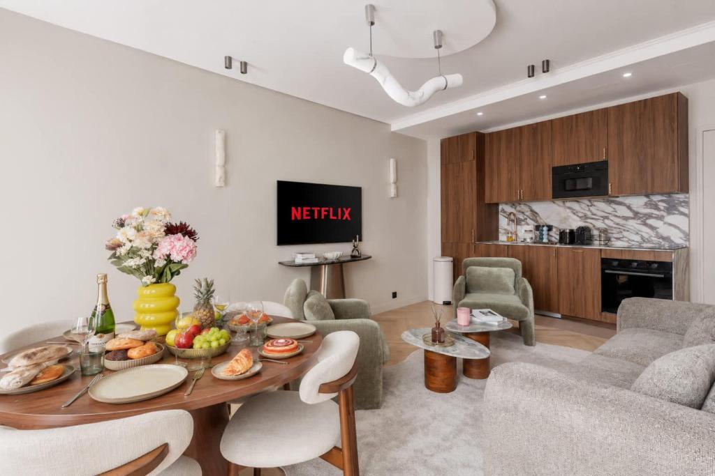 LE BEAU SAINT-GERMAIN- Luxury Apartment and AIR COND - 3