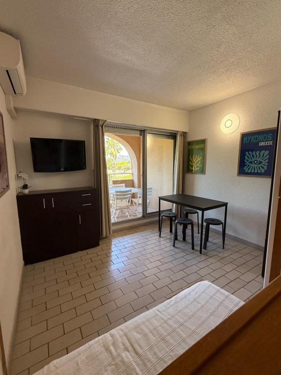 Appartement Port de Hyères 4 personnes - 2