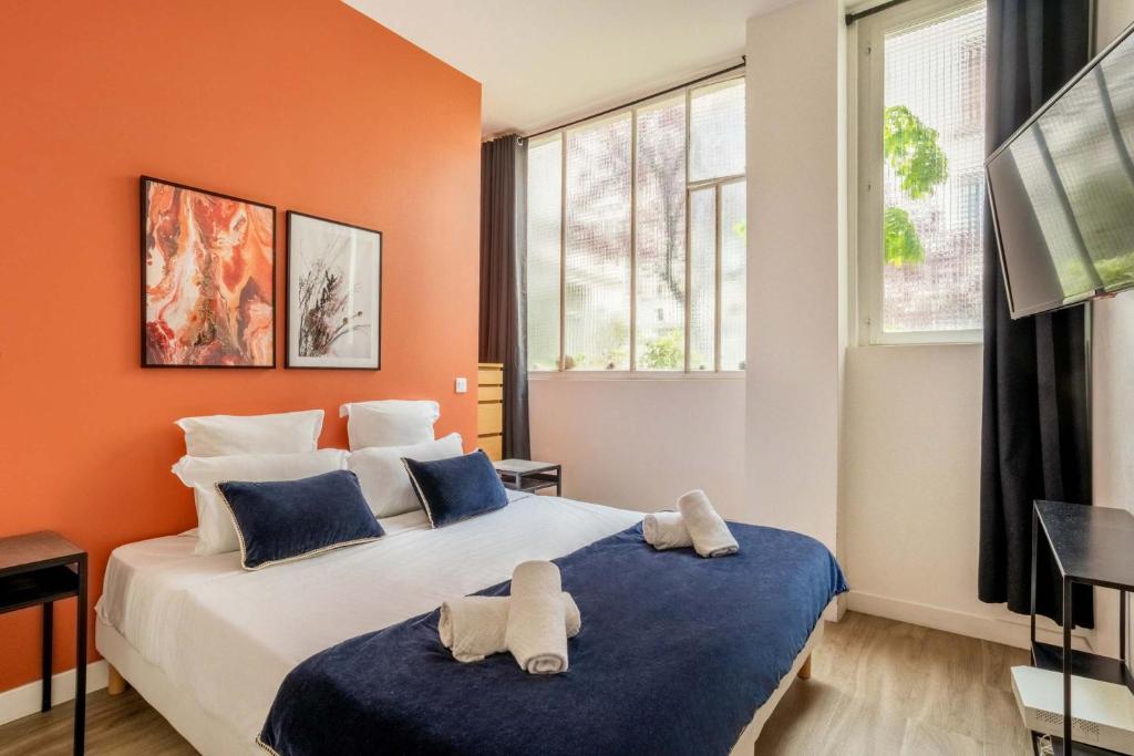 Modern 3BD for 8 guests in Bastille Voltaire - 1