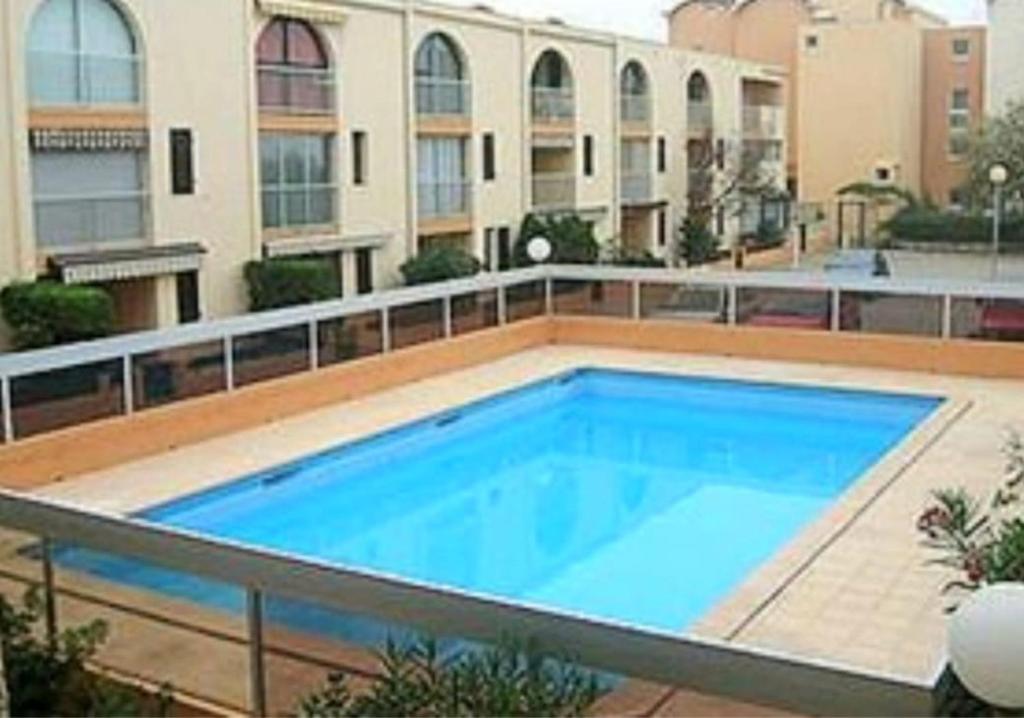 T2 cosy 3 couchages à Gruissan avec piscine et parking - 3